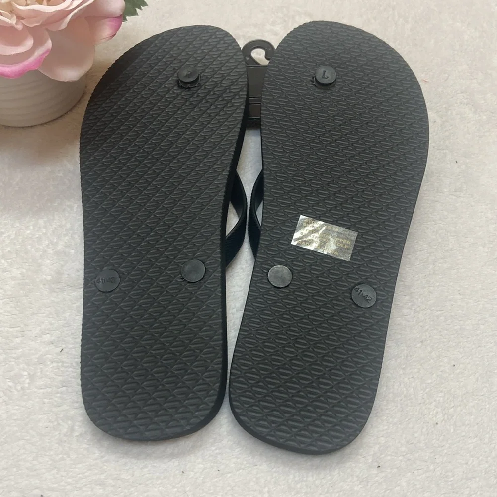 TRUE RELIGION Men’s Size 10 Flip Flops NWT